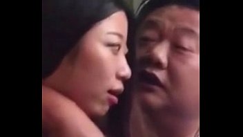 Jiangsu pornographic officer and lady have sex in public in a restaurant, imitating Japanese AV (1)-YouTube (480p)