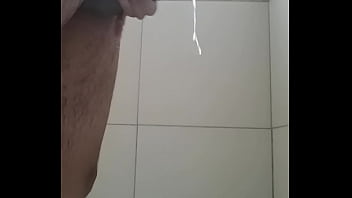 Young virgin jacking off
